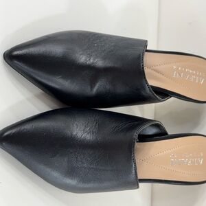 Alfani Black Pointed Leather Slip-On Mules Size 5M